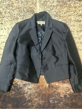 Hobbs Black Cropped Tailored Blazer